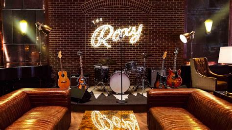 dinner with live music nyc|Roxy Bar .